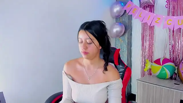 zoe connor19 online show from July 9, 2026, 9:41 pm