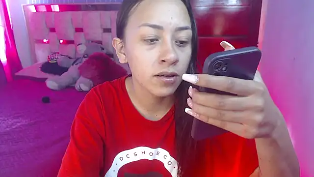 Little aphrodite online show from February 18, 2025, 9:20 pm