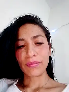 chloewildd  online show from December 22, 2024, 11:54 am