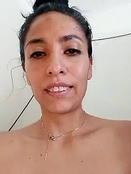 chloewildd  online show from January 5, 2025, 5:41 pm