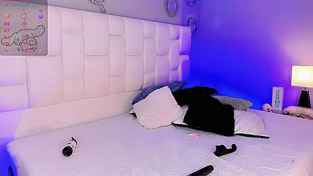 Snapshot of ValentinaMarinn chatting on February 15, 2025, 11:36 pm ValentinaMarinn online show from February 15, 2025, 11:36 pm