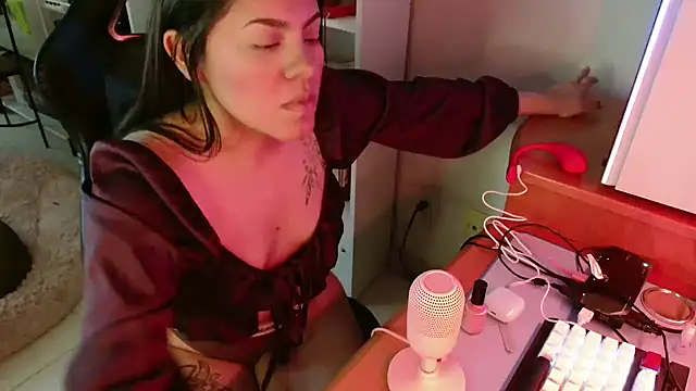 DirtyDi97 online show from April 19, 2026, 7:49 pm