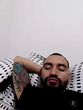Snapshot of Juandiam chatting on June 14, 2026, 1:47 am Juandiam online show from June 14, 2026, 1:47 am