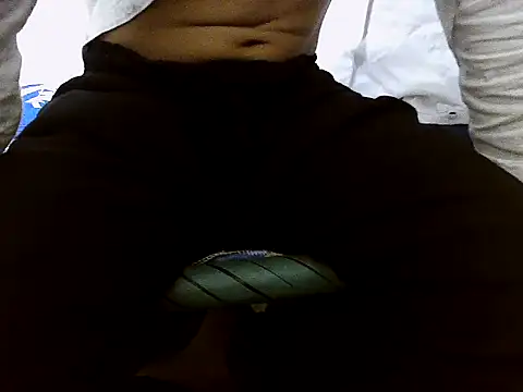 sexyguy1231 online show from April 18, 2026, 7:07 pm