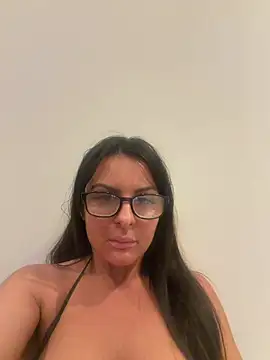 lenalux online show from April 14, 2026, 8:37 pm