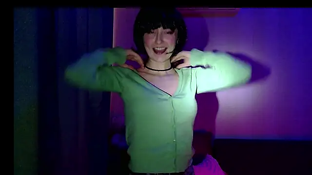 LilyXSky online show from February 19, 2025, 2:55 pm