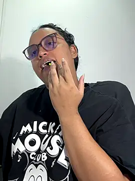 angela angels  online show from September 28, 2025, 1:00 am