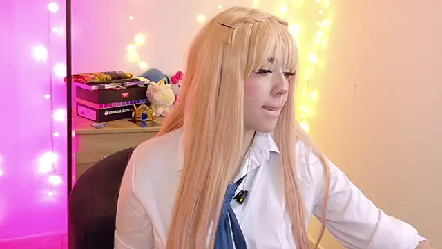 Snapshot of p3ach1 chatting on November 10, 2025, 11:59 pm p3ach1 online show from November 10, 2025, 11:59 pm