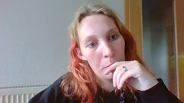 Snapshot of Bunnygirl3107 chatting on December 1, 2025, 1:27 pm Bunnygirl3107 online show from December 1, 2025, 1:27 pm