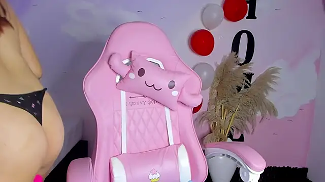 carolayrosse online show from February 19, 2025, 10:12 am