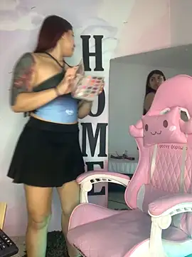 carolayrosse online show from October 5, 2025, 2:43 am