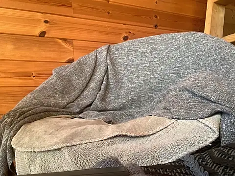 Pepitto-Bambino online show from March 3, 2026, 1:28 pm