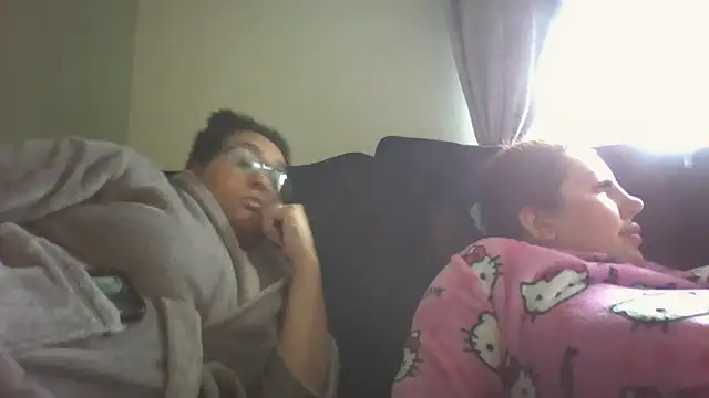 vanilla chocolate23 online show from February 3, 2025, 1:51 pm