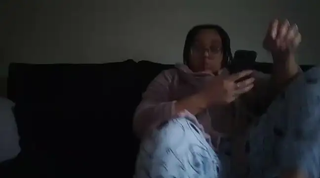 vanilla chocolate23 online show from February 21, 2025, 12:06 pm