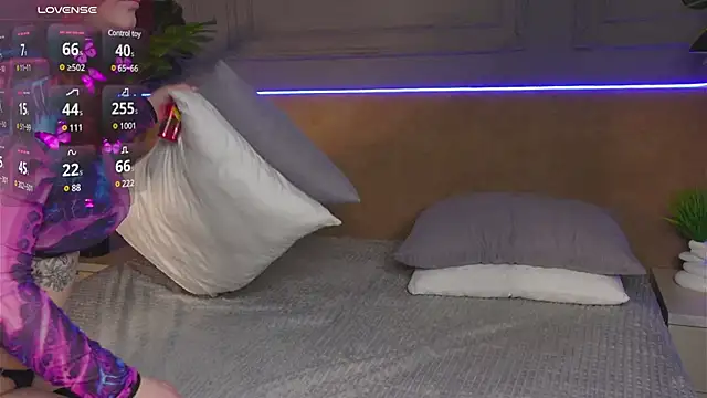 Snapshot of EnnySunrise chatting on January 26, 2025, 1:47 pm EnnySunrise online show from January 26, 2025, 1:47 pm