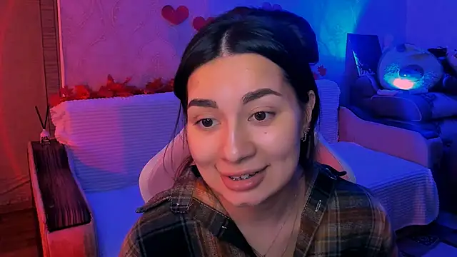 Swee Alicee online show from March 14, 2026, 7:03 am