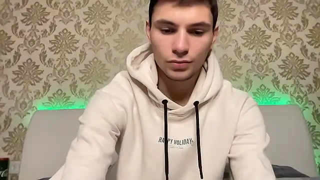 denlover1 online show from December 9, 2024, 11:04 am