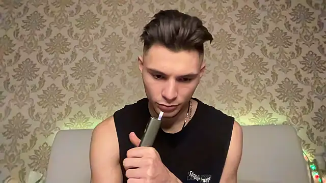 denlover1 online show from March 15, 2025, 1:29 pm