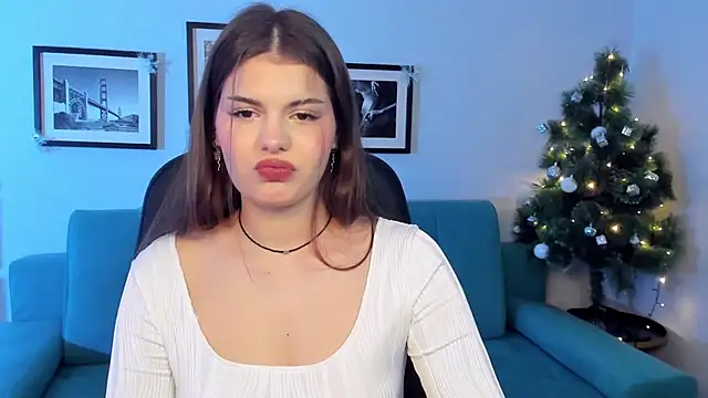 AdeliaKiss online show from January 3, 2025, 5:53 pm