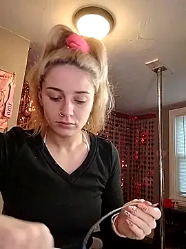 lexybabyxo online show from February 10, 2026, 12:31 pm