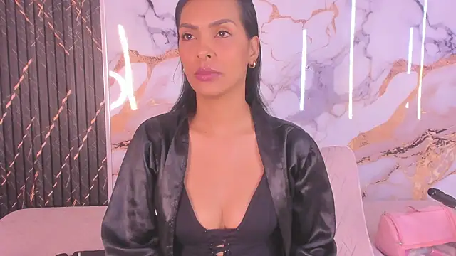 Alyson-a online show from April 19, 2026, 1:21 pm