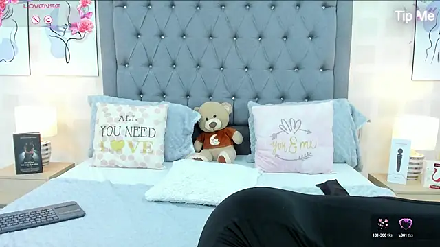 JoslinEvans online show from February 1, 2025, 12:16 pm