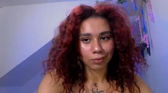 Snapshot of diamonmeli chatting on March 18, 2025, 12:27 am diamonmeli online show from March 18, 2025, 12:27 am
