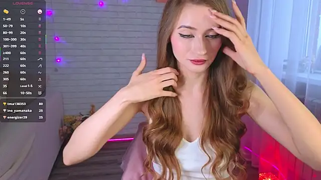candyboofairy online show from May 15, 2026, 11:23 pm