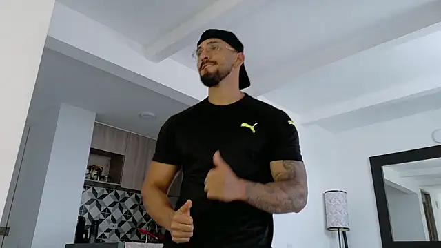 tony muscle online show from February 12, 2026, 9:10 pm