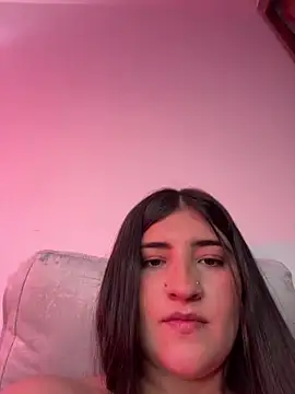 AhriCutte online show from December 16, 2024, 9:52 pm