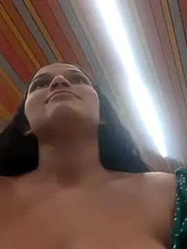 Snapshot of girl_milk1 chatting on December 6, 2024, 1:29 am girl milk1 online show from December 6, 2024, 1:29 am