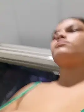 Snapshot of girl_milk1 chatting on December 23, 2024, 9:51 pm girl milk1 online show from December 23, 2024, 9:51 pm