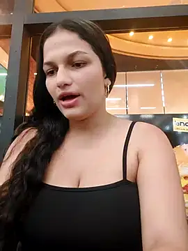 Snapshot of girl_milk1 chatting on January 31, 2025, 10:42 pm girl milk1 online show from January 31, 2025, 10:42 pm