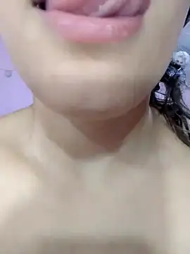 Snapshot of girl_milk1 chatting on February 8, 2025, 1:00 am girl milk1 online show from February 8, 2025, 1:00 am