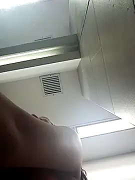 Snapshot of girl_milk1 chatting on March 22, 2025, 11:20 pm girl milk1 online show from March 22, 2025, 11:20 pm