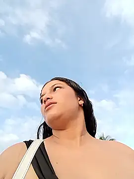 Snapshot of girl_milk1 chatting on November 3, 2025, 9:38 pm girl milk1 online show from November 3, 2025, 9:38 pm