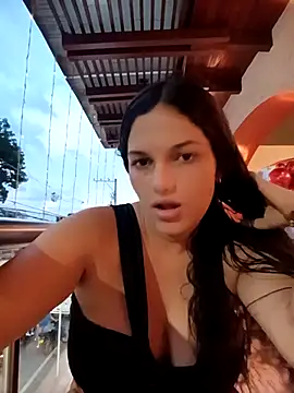 Snapshot of girl_milk1 chatting on November 17, 2025, 10:37 pm girl milk1 online show from November 17, 2025, 10:37 pm