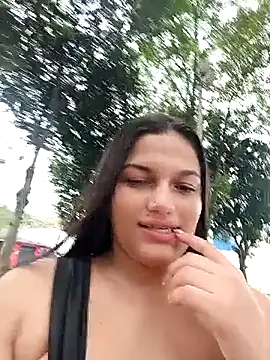 Snapshot of girl_milk1 chatting on November 23, 2025, 9:36 pm girl milk1 online show from November 23, 2025, 9:36 pm