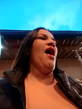 Snapshot of girl_milk1 chatting on December 4, 2025, 10:40 pm girl milk1 online show from December 4, 2025, 10:40 pm