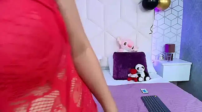 MadelineBeckert online show from February 4, 2025, 10:13 pm