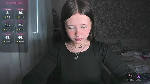 kate8ketee8 online show from October 3, 2025, 9:39 am