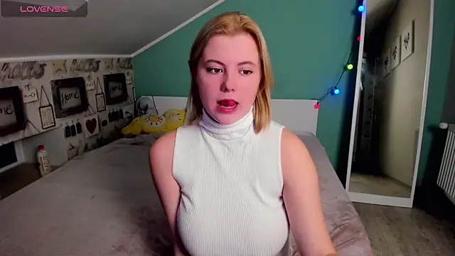 LillyDepp online show from December 29, 2024, 11:39 pm