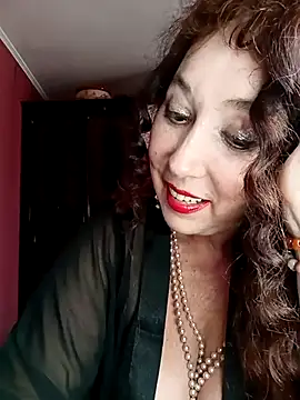 Snapshot of GypsyEsmeralda chatting on March 22, 2025, 11:00 am GypsyEsmeralda online show from March 22, 2025, 11:00 am