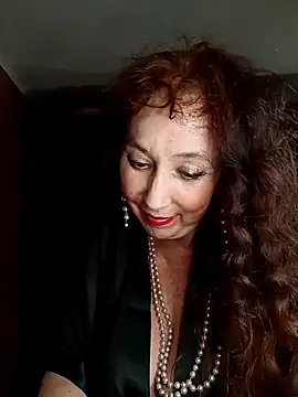 Snapshot of GypsyEsmeralda chatting on March 22, 2025, 5:31 pm GypsyEsmeralda online show from March 22, 2025, 5:31 pm