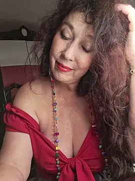 Snapshot of GypsyEsmeralda chatting on June 3, 2026, 3:28 pm GypsyEsmeralda online show from June 3, 2026, 3:28 pm