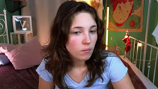 cherry lea online show from December 21, 2024, 7:27 pm