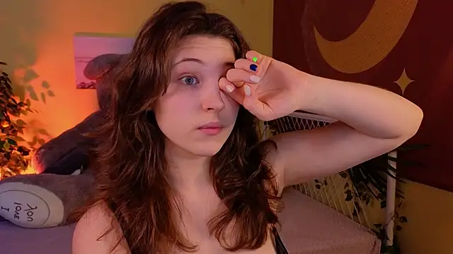 cherry lea online show from February 14, 2025, 4:41 pm