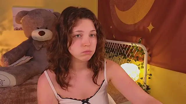 cherry lea online show from March 2, 2025, 7:45 pm