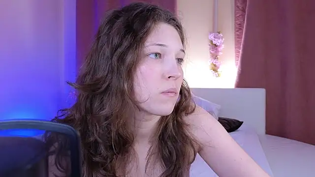 cherry lea online show from March 11, 2026, 6:47 pm