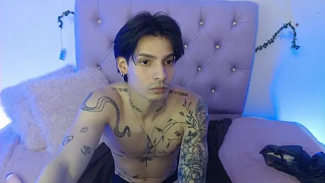 Apolo Hidalgo01 online show from January 26, 2025, 3:38 am